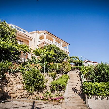 Apartments With Wifi Lopar, Rab - 14804 Exterior photo
